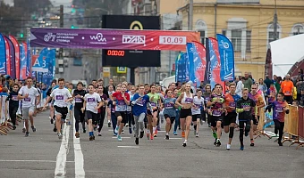 Забег в историческом центре города: в Туле прошел полумарафон «Оружейная столица»