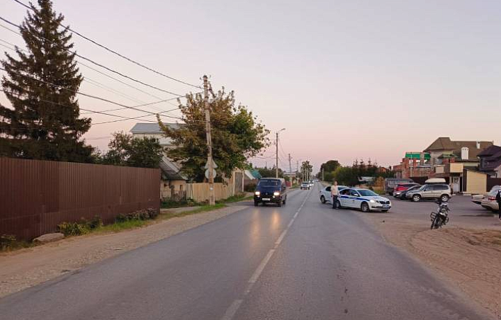 Водитель мотоцикла попал в больницу после столкновения с авто на улице Вахрушева в Новомосковске