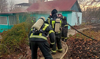 За сутки спасатели потушили пять пожаров в Тульской области