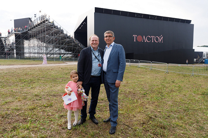 Фоторепортаж с театрального фестиваля «Толстой»