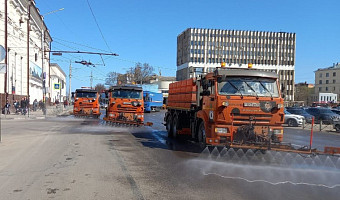 За сутки с улиц Тулы убрали 127 кубометров смета