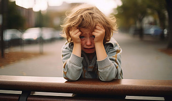 «Не реви»: как запрет на слезы влияет на детей