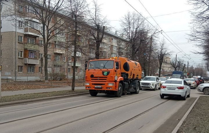 За сутки с тульских улиц вывезен 51 кубометр смета