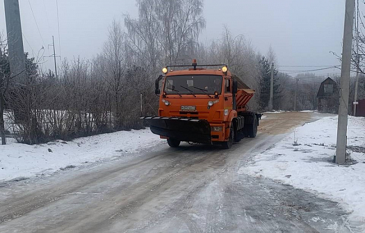 176 тонн противогололедных материалов израсходовано в Туле за сутки