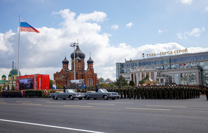 Тульские полицейские готовятся к параду на 9 мая Тульские полицейские готовятся к параду на 9 мая