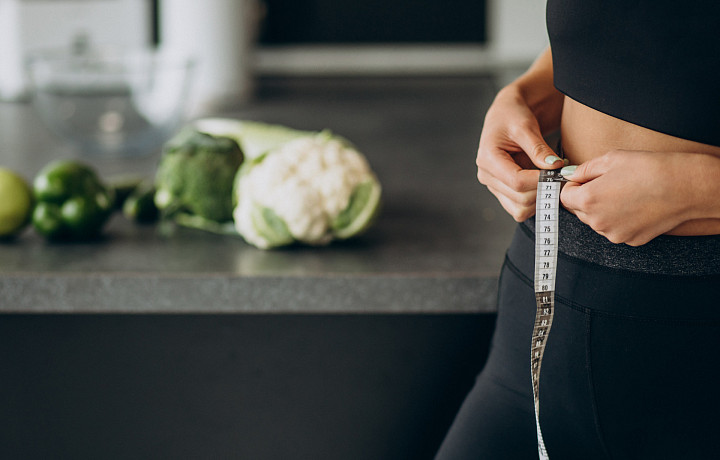 Питание и физические нагрузки: специалисты рассказали о неочевидных привычках, мешающих похудеть 