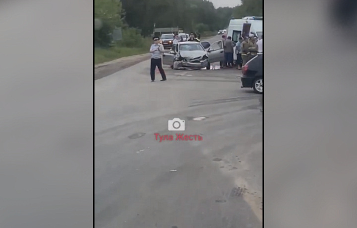 На Алексинском шоссе в Туле произошло смертельное ДТП На Алексинском шоссе в Туле произошло смертельное ДТП