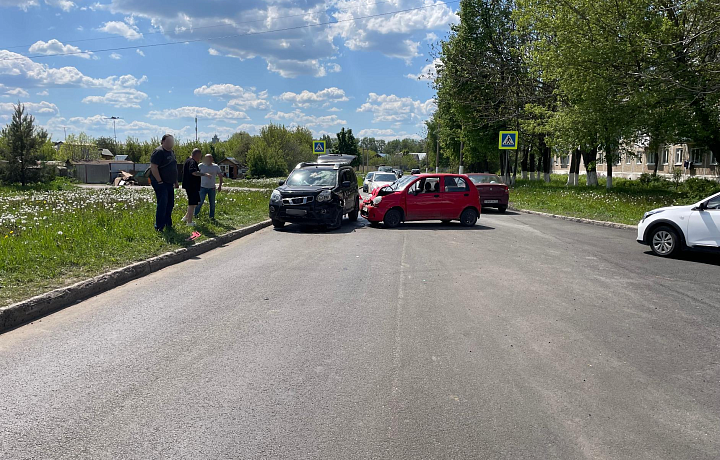 Водитель Daewoo Matiz попала в больницу после ДТП на улице Маяковской в Новомосковске