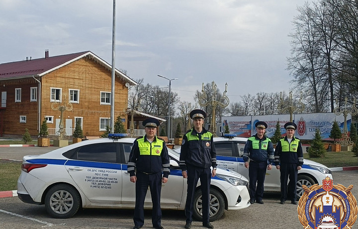 Инспекторы ДПС помогли туляку эвакуировать машину после ДТП на Веневском шоссе Инспекторы ДПС помогли туляку эвакуировать машину после ДТП на Веневском шоссе