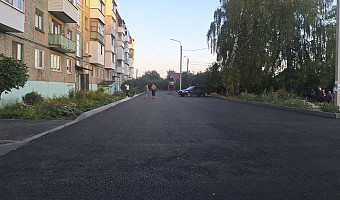 В Новомосковске продолжается благоустройство дворов