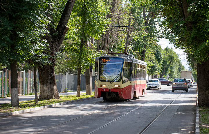 В тульском транспорте за сутки поймали 393 безбилетных пассажира В тульском транспорте за сутки поймали 393 безбилетных пассажира