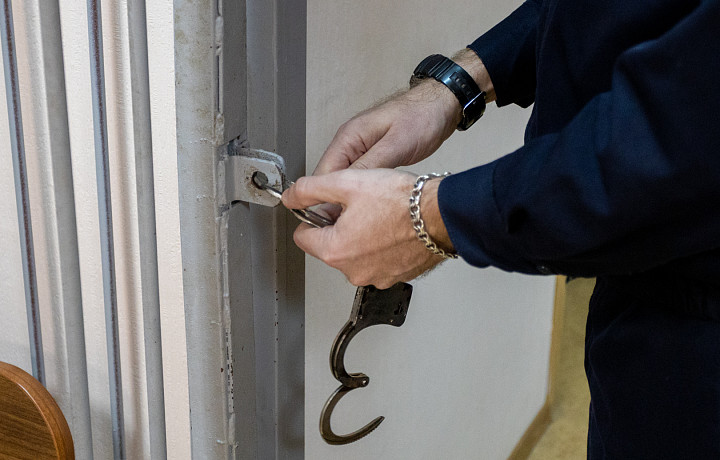 В Тульской области мужчину осудили за нападение с ножом на жену