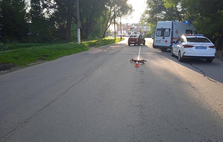 Водитель автомобиля «ВАЗ» сбил десятилетнюю девочку на самокате в Богородицке