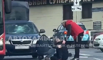 ﻿В Туле иномарка сбила мужчину на пешеходном переходе на улице Городской переулок