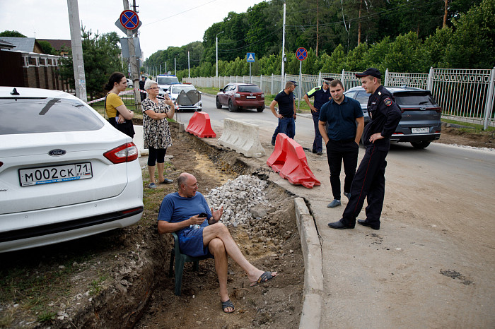 «Одним хорошо, другим плохо»: почему жители улицы Тульского рабочего Полка выступили против расширения дороги