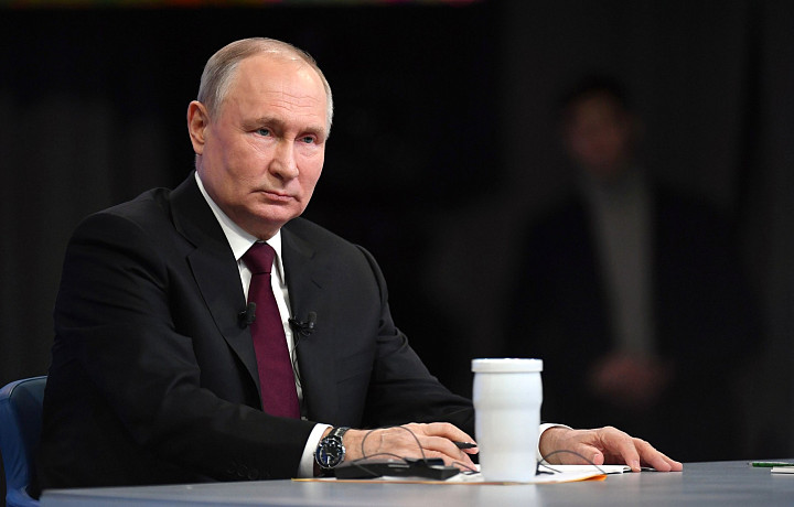 Российский президент Путин отметил заслуги некоторых туляков