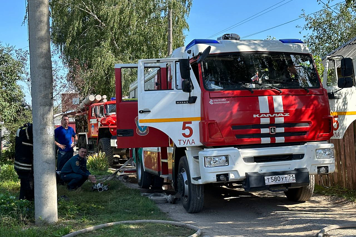 В пожаре на улице Чмутова в Туле никто не пострадал