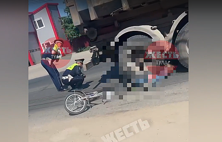 В Туле на улице Ликбеза водитель КАМАЗа насмерть сбил мужчину-велосипедиста
