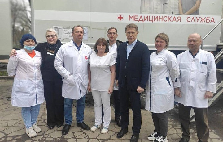 Глава Минздрава РФ встретился с тульскими медиками, помогающими жителям Мариуполя