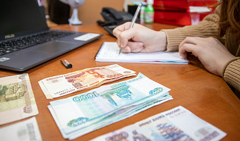 Тулякам рассказали, как СФР проверяет доходы людей