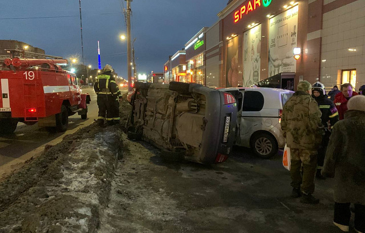 В Туле на Зеленстрое произошло ДТП с пятью автомобилями