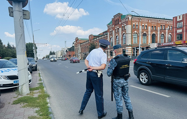 В Туле у водителя конфисковали ГАЗель из-за долгов по штрафам