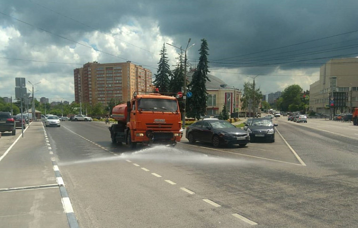 Уборка улиц, вывоз смета и окос газонов продолжатся в Туле 18 июня