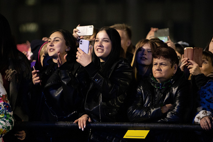 Фоторепортаж с выступления Artik & Asti на День города в Туле