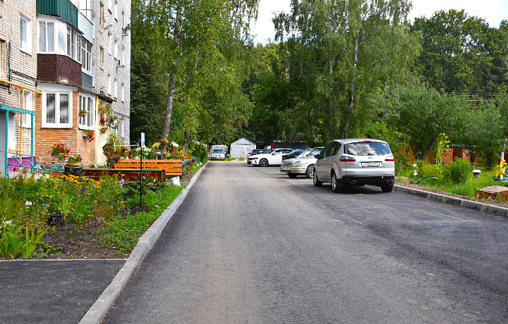 В Щекинском районе продолжается благоустройство дворов