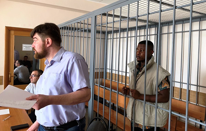 Суд заключил под стражу гражданина Нигерии, обманувшего тулячку на 180 тысяч рублей