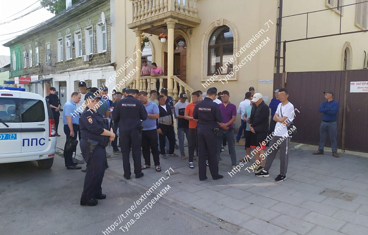 Два рейда подряд по нелегальным мигрантам провели силовики на улице Пирогова в Туле
