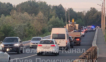 На Щекинском шоссе в Туле собралась пробка вечером 9 июля