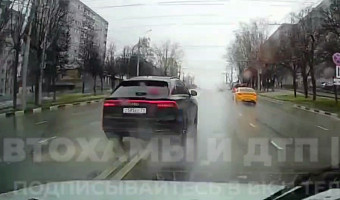 Туляк на Audi совершил опасный маневр для обгона по встречной полосе