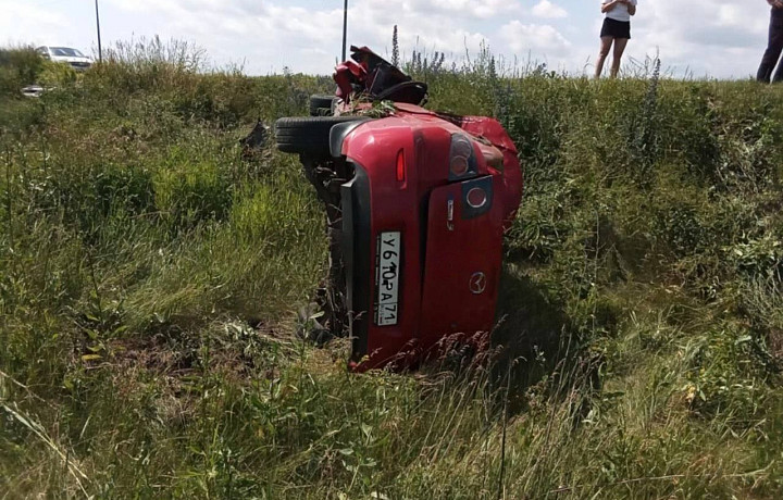 Двое человек пострадали в ДТП с Mazda в Тульской области