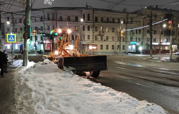 За сутки в Туле вывезли более 2,6 тысяч кубометров снега