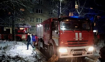 На улице Комсомольской в Туле произошло возгорание в многоквартирном доме