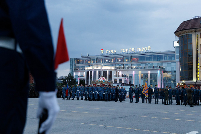 Первая репетиция Парада Победы прошла на площади Ленина в Туле
