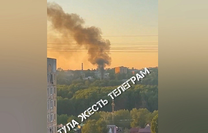 В частном секторе на улице Шухова в Туле произошел пожар