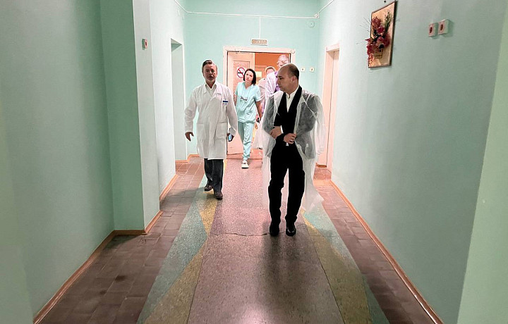 В Новомосковской больнице усилят работу по привлечению персонала