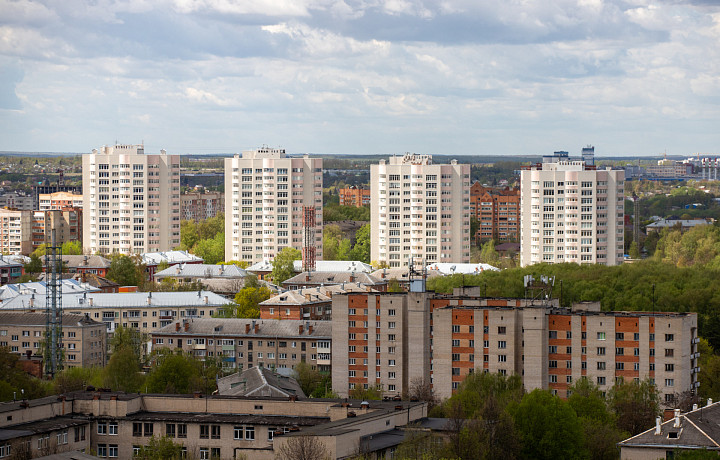 Риэлторы предложили ограничить продажу жилья пенсионеров и сирот за наличные