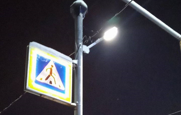 На двух пешеходных переходах в Туле установили дополнительное освещение
