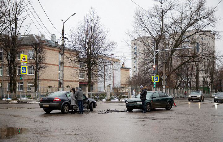 За день в Тульской области случились 78 дорожных аварий