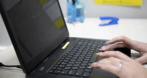 Прогноз экспертов: В перспективе нескольких лет произойдет взрывной рост популярности ИИ-устройств