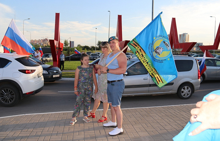 В Туле состолялся автопробег «Zа ВДВ»