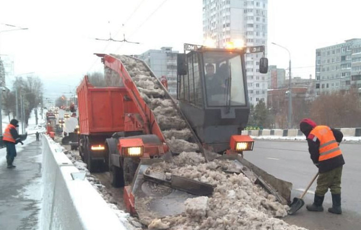 За сутки с улиц Тулы вывезено около 1 400 кубометров снега