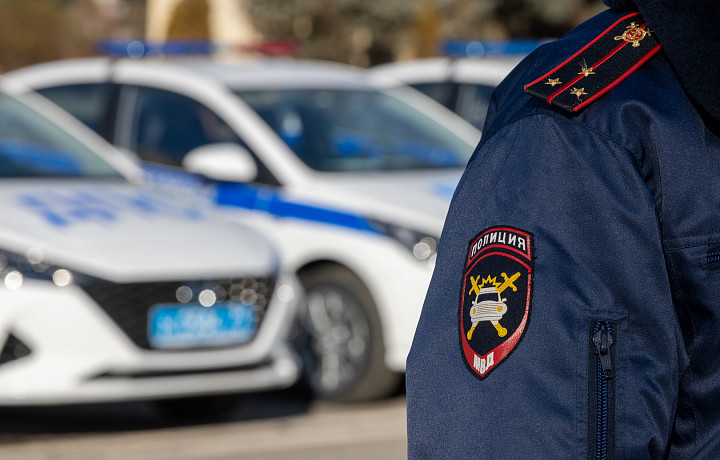 В Киреевском районе 42-летний мужчина украл золотые серьги у местной жительницы В Киреевском районе 42-летний мужчина украл золотые серьги у местной жительницы