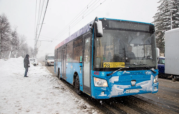 Утром 14 февраля Тула встала в восьмибалльных автомобильных пробках