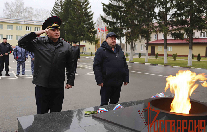 Тульские росгвардейцы почтили память бойцов, погибших при выполнении служебных обязанностей