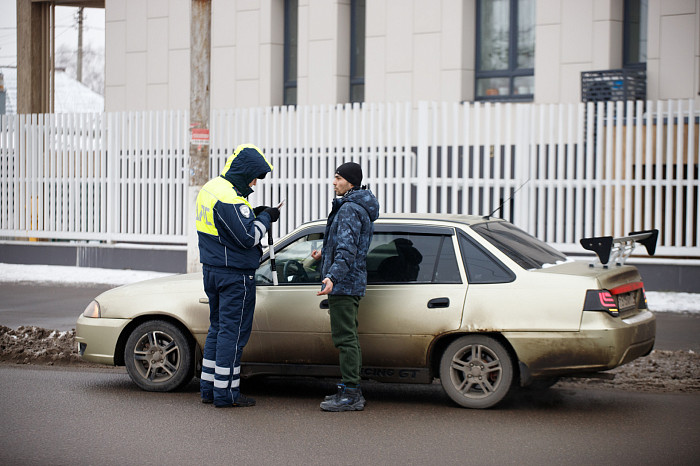 Тульские приставы и сотрудники ДПС провели совместный рейд