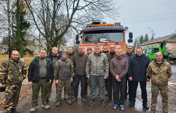 Илья Беспалов и Дмитрий Ярцев навестили бойцов в зоне СВО